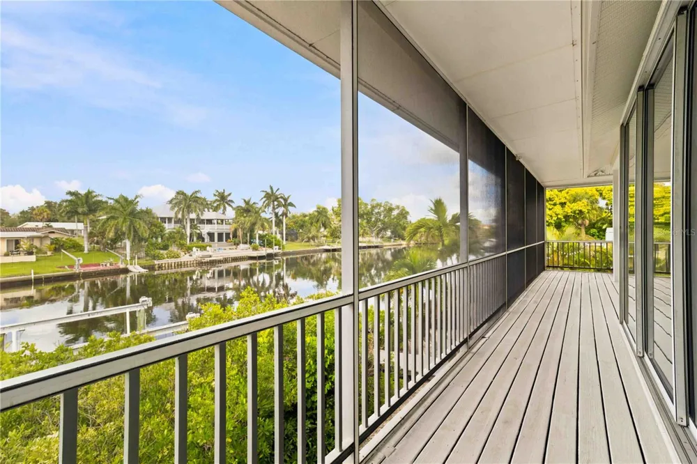 5544 DINAH LANE Sarasota, FL 34231