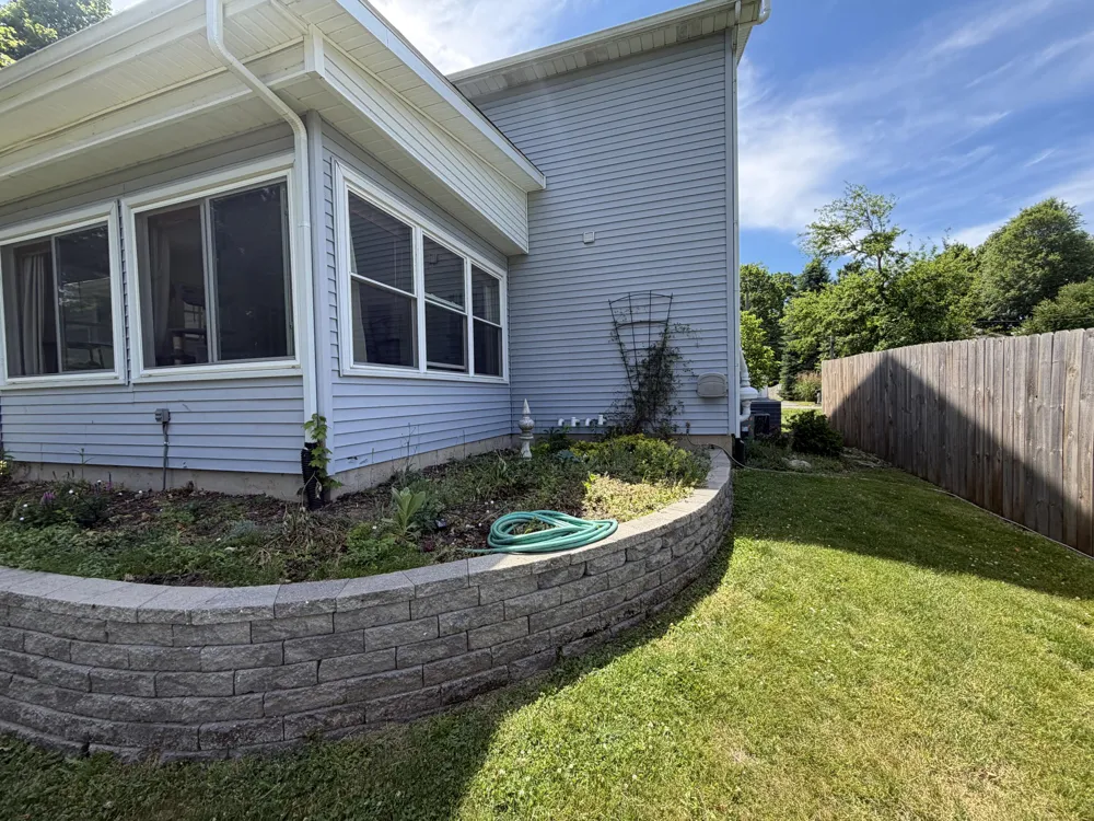 334 Grand Street Marshall City, MI 49068