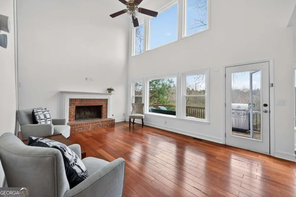 2281 Barrett DR Cumming, GA 30040