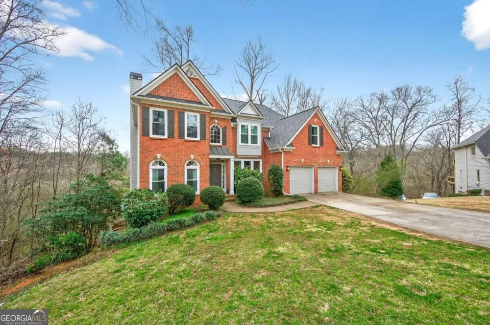 2281 Barrett DR Cumming, GA 30040