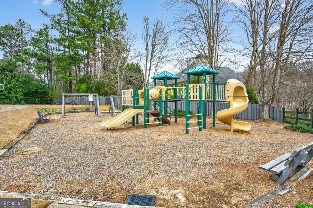 2281 Barrett DR Cumming, GA 30040