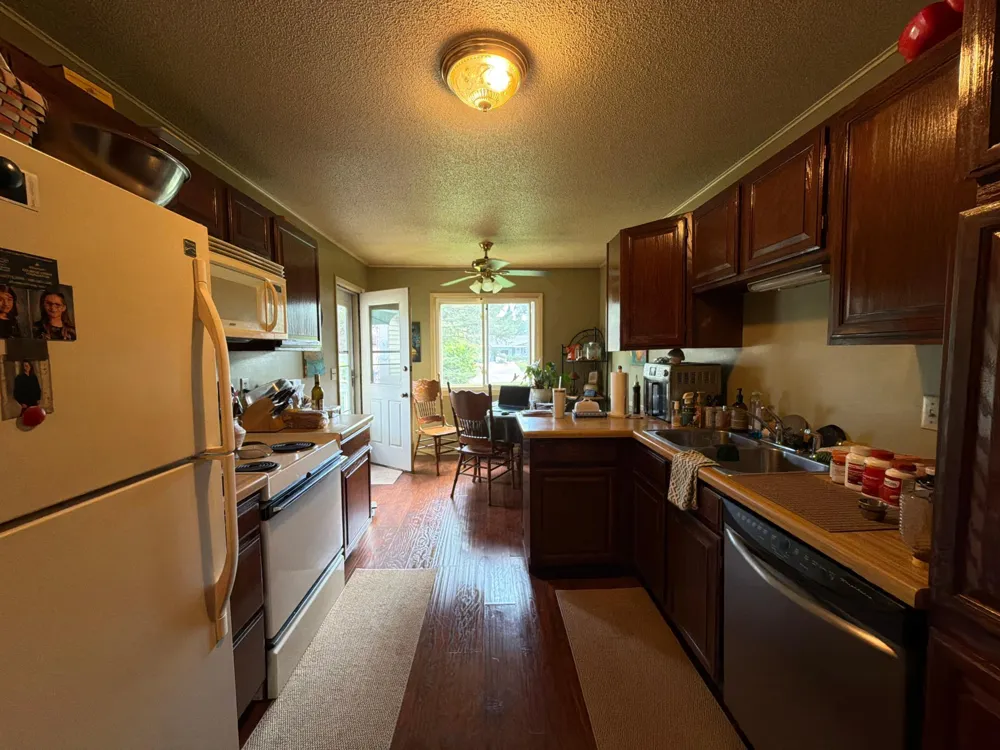 5135 Balmoral Lane Bloomington, MN 55437