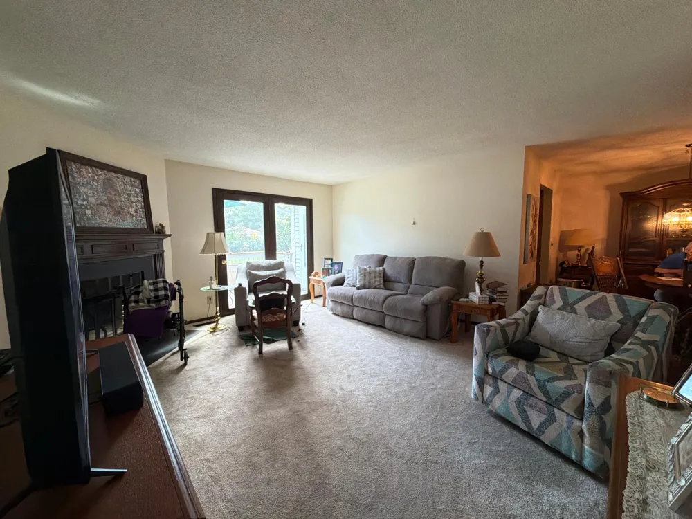 5135 Balmoral Lane Bloomington, MN 55437