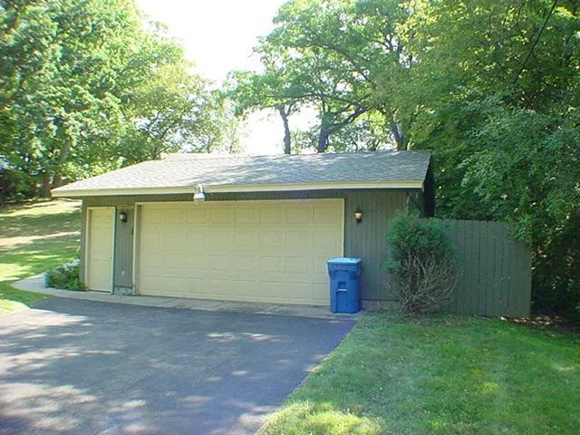 1010 Kirkwood Lane Plymouth, MN 55441