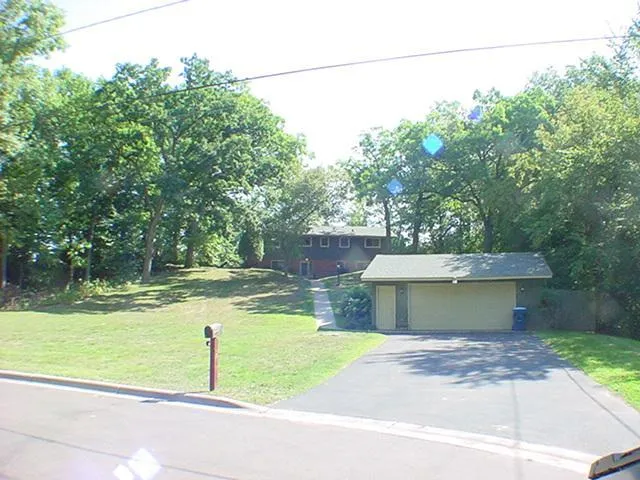 1010 Kirkwood Lane Plymouth, MN 55441