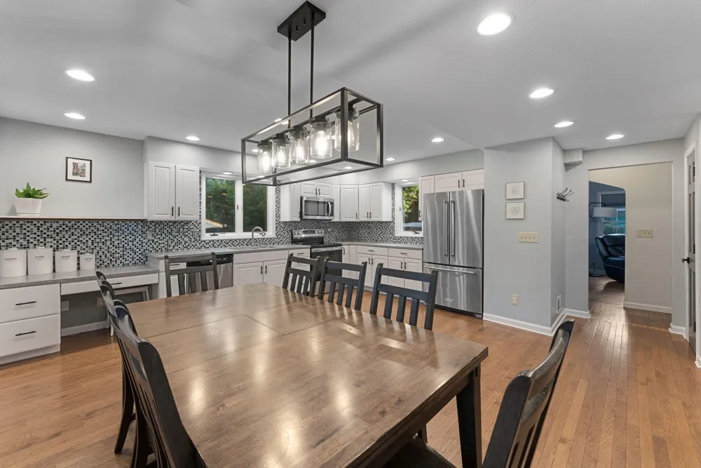 2757 Sherwood Road Mounds View, MN 55112