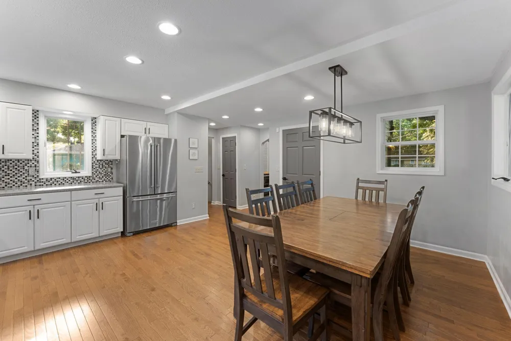 2757 Sherwood Road Mounds View, MN 55112