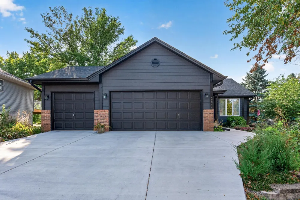 3644 James Court Hastings, MN 55033