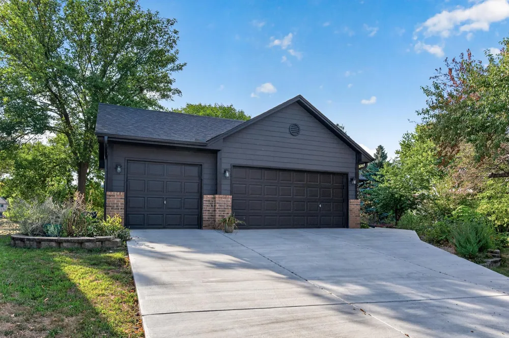3644 James Court Hastings, MN 55033