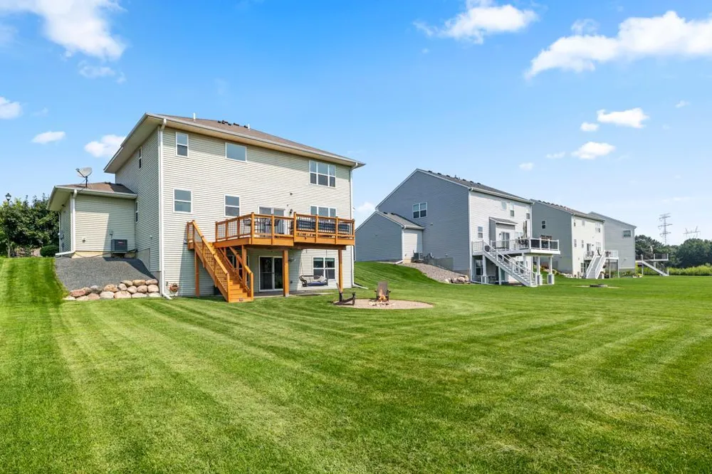 4848 Bulrush Boulevard Shakopee, MN 55379