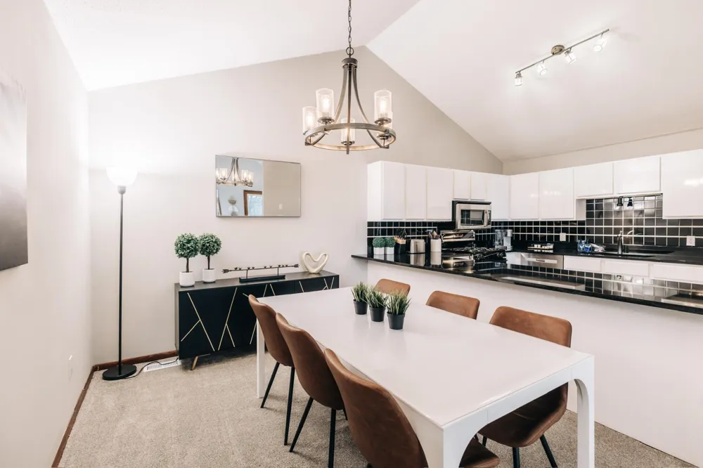 18701 Clear View Drive Minnetonka, MN 55345