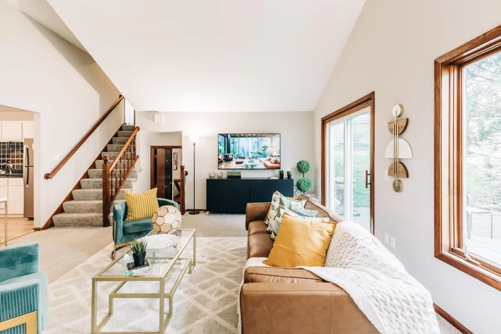 18701 Clear View Drive Minnetonka, MN 55345