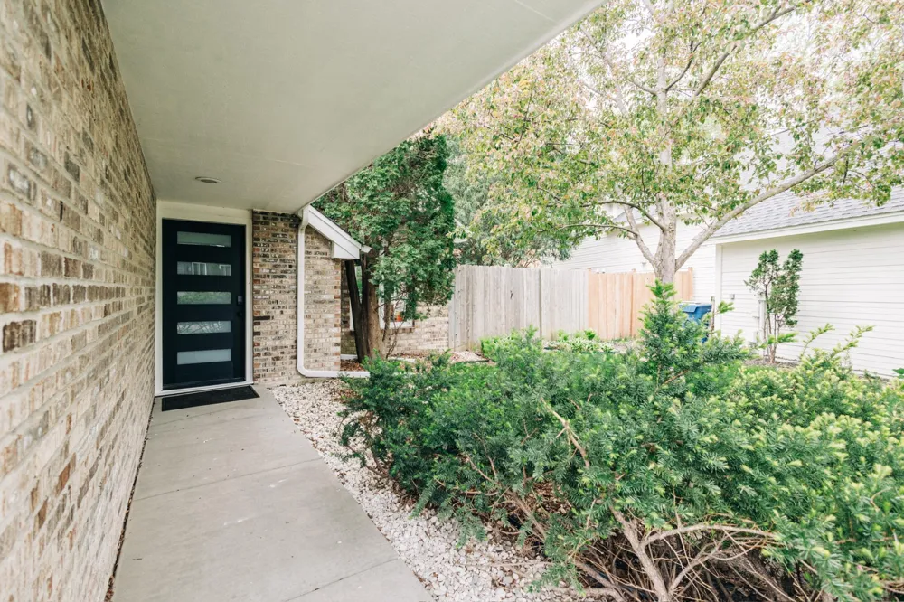 18701 Clear View Drive Minnetonka, MN 55345