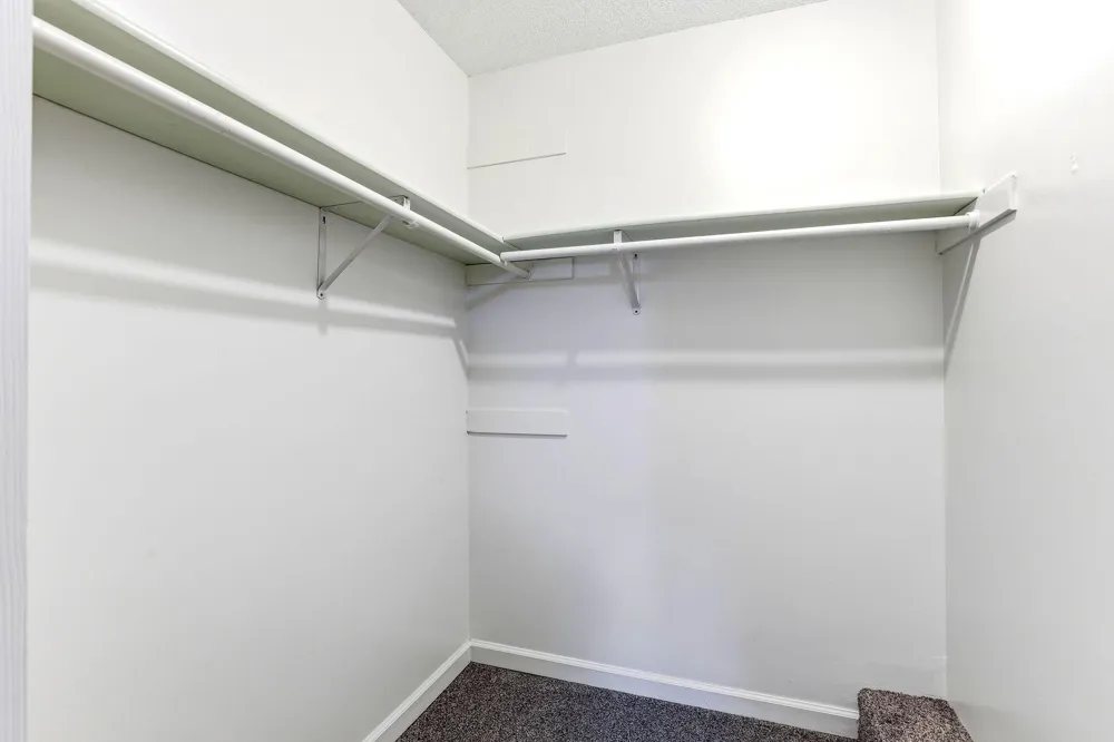 1775 Donegal Drive #2 Woodbury, MN 55125