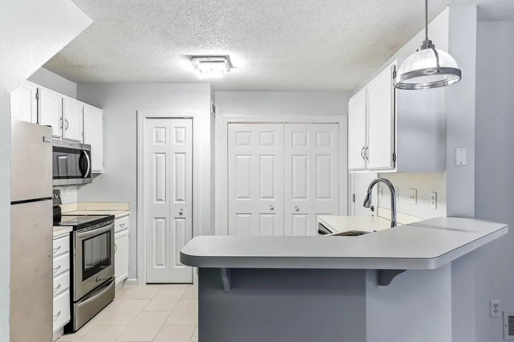 1775 Donegal Drive #2 Woodbury, MN 55125