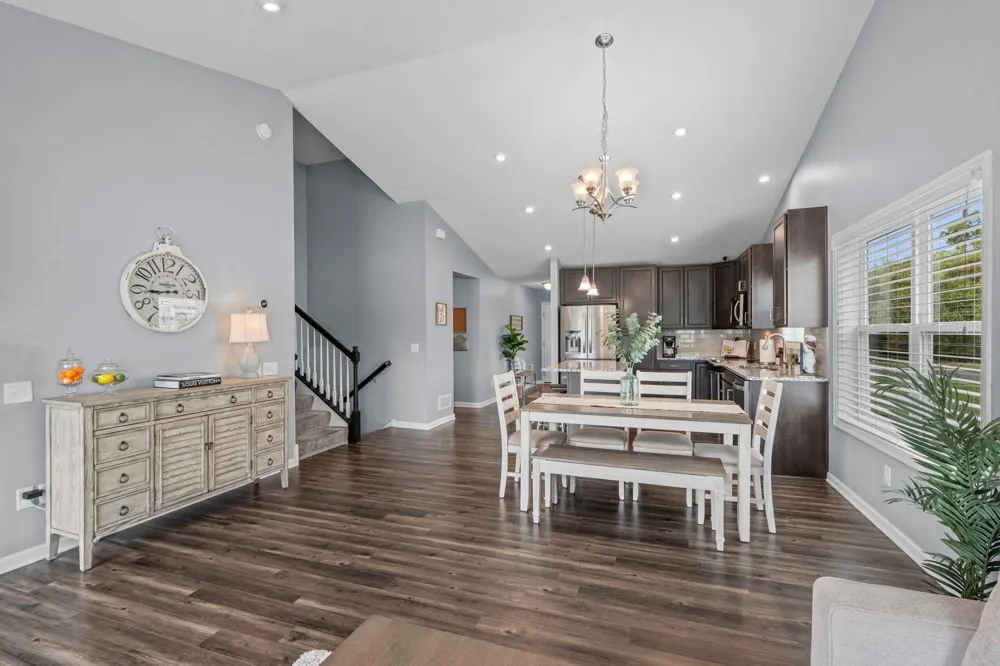 13732 Apollo Way Rosemount, MN 55068