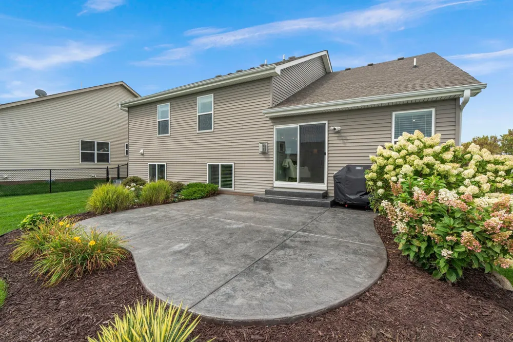 13732 Apollo Way Rosemount, MN 55068