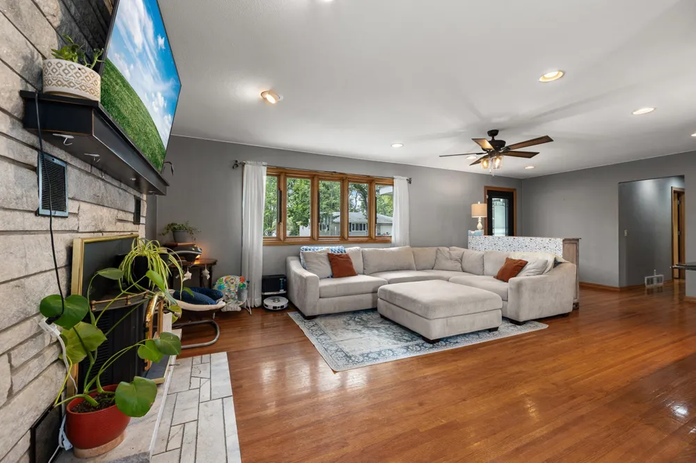 505 9th Street SE Little Falls, MN 56345
