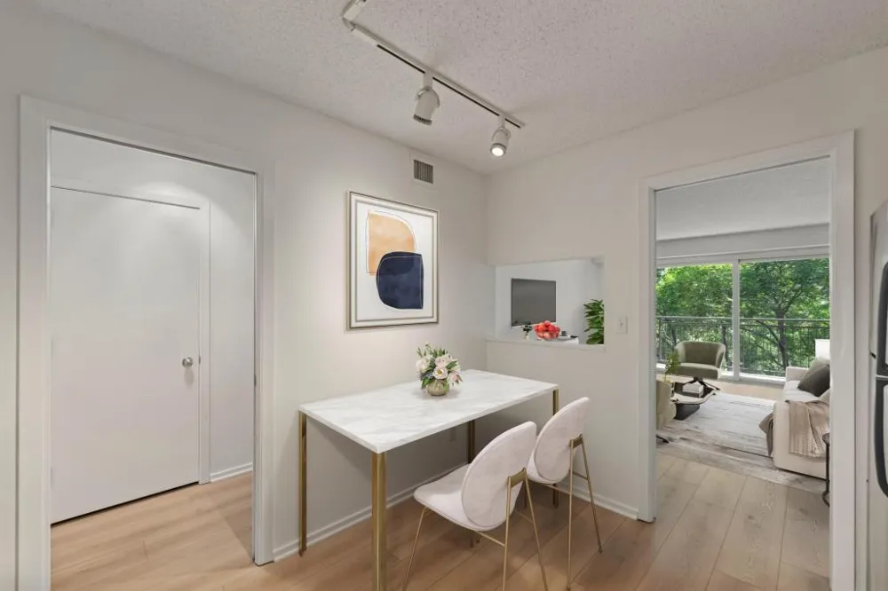 210 W Grant St #607 Minneapolis, MN 55403