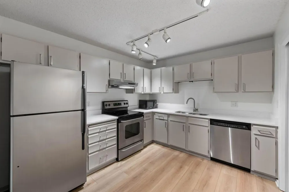 210 W Grant St #607 Minneapolis, MN 55403