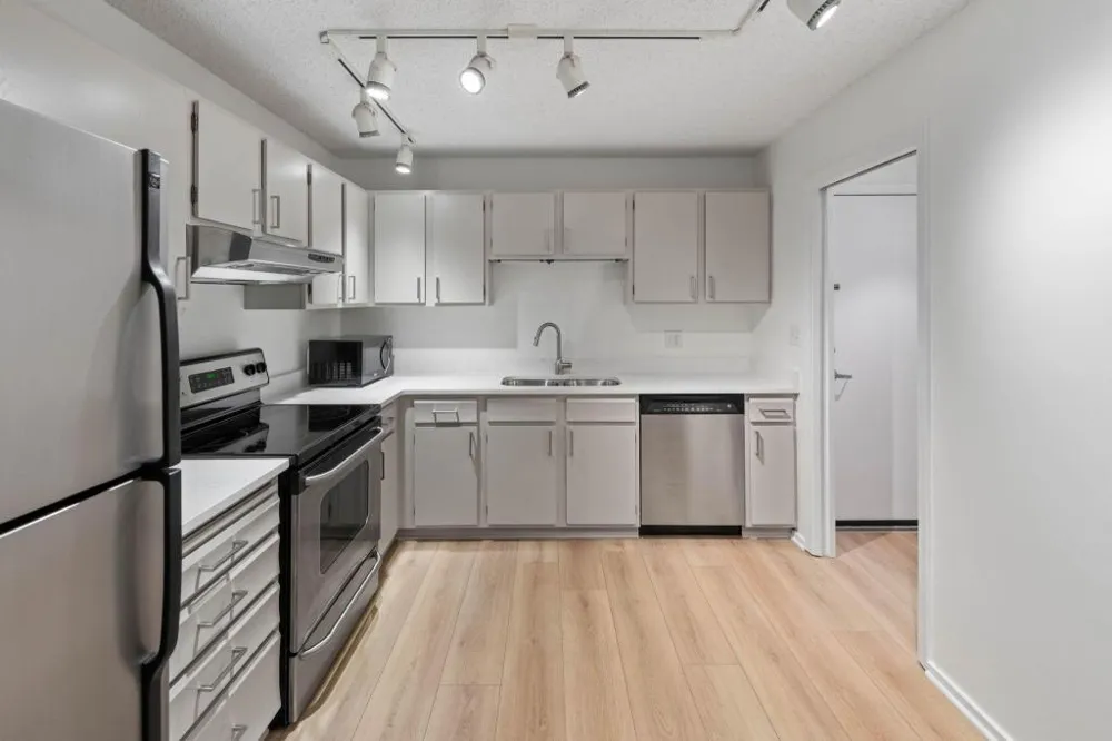 210 W Grant St #607 Minneapolis, MN 55403