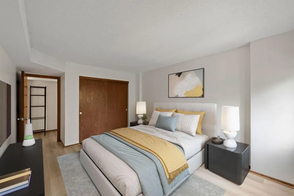210 W Grant St #607 Minneapolis, MN 55403