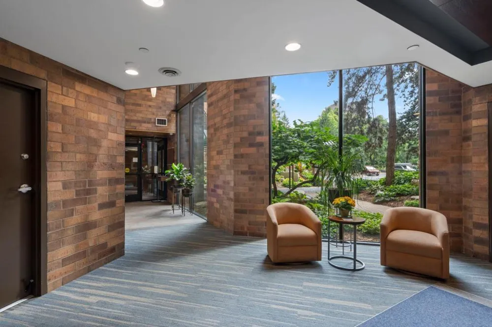 210 W Grant St #607 Minneapolis, MN 55403
