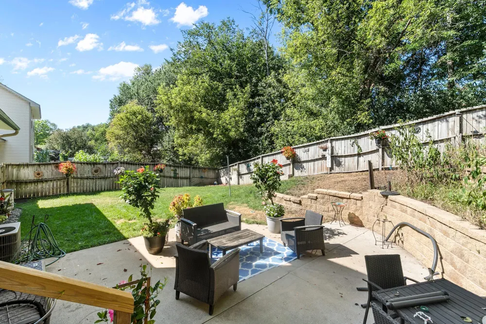 379 Wheelock Parkway E Saint Paul, MN 55130