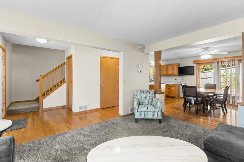379 Wheelock Parkway E Saint Paul, MN 55130