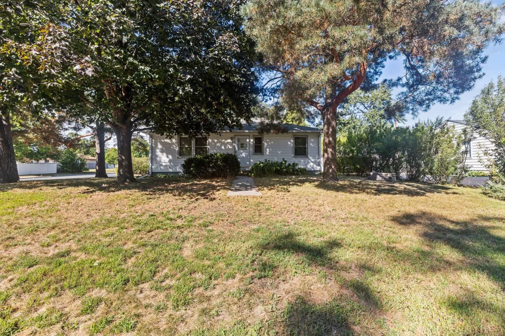 8542 3rd Avenue S Bloomington, MN 55420