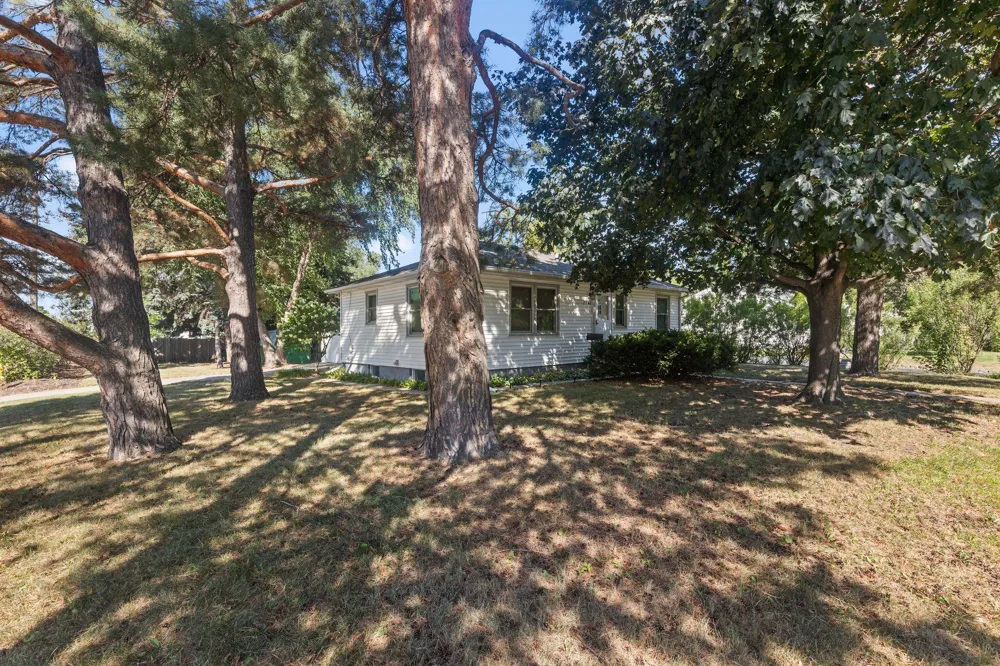 8542 3rd Avenue S Bloomington, MN 55420