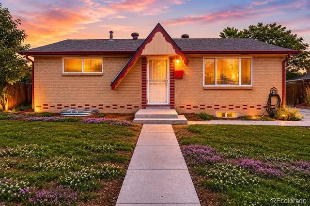 6978 Kidder Drive Denver, CO 80221