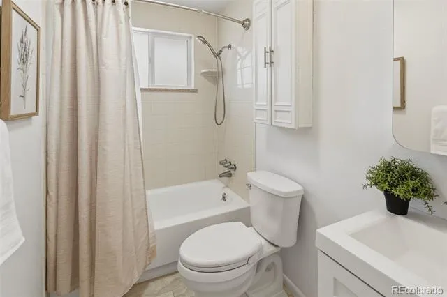 6978 Kidder Drive Denver, CO 80221