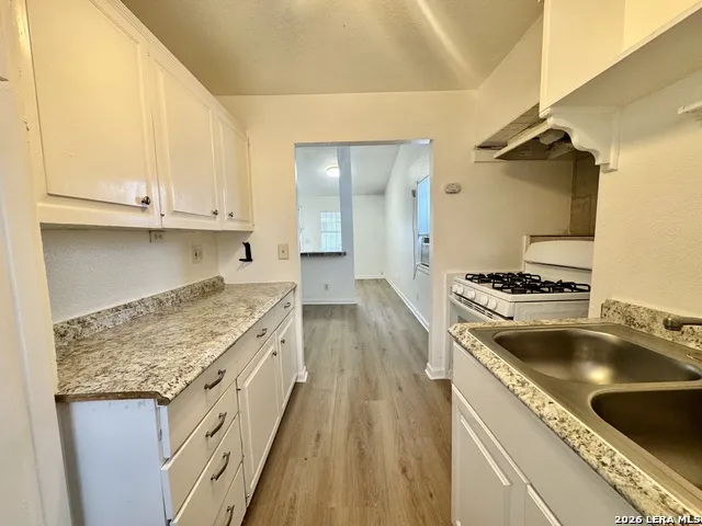 602 Lovett Unit 5 San Antonio, TX 78211