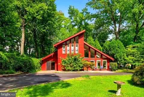 1016 CLEMENS COURT