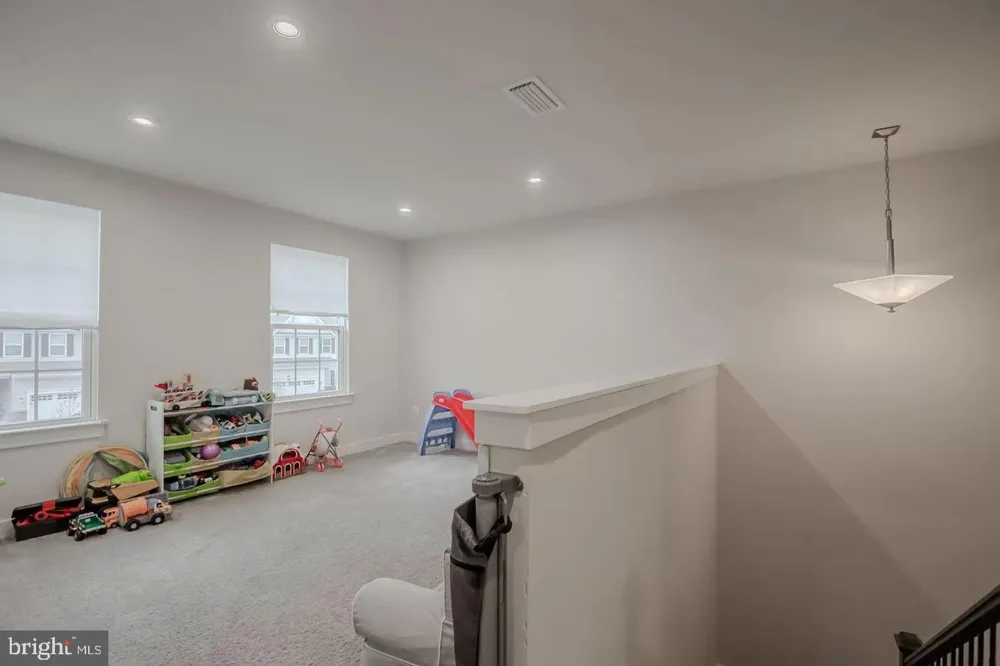 219 FELIX DRIVE Newark, DE 19713