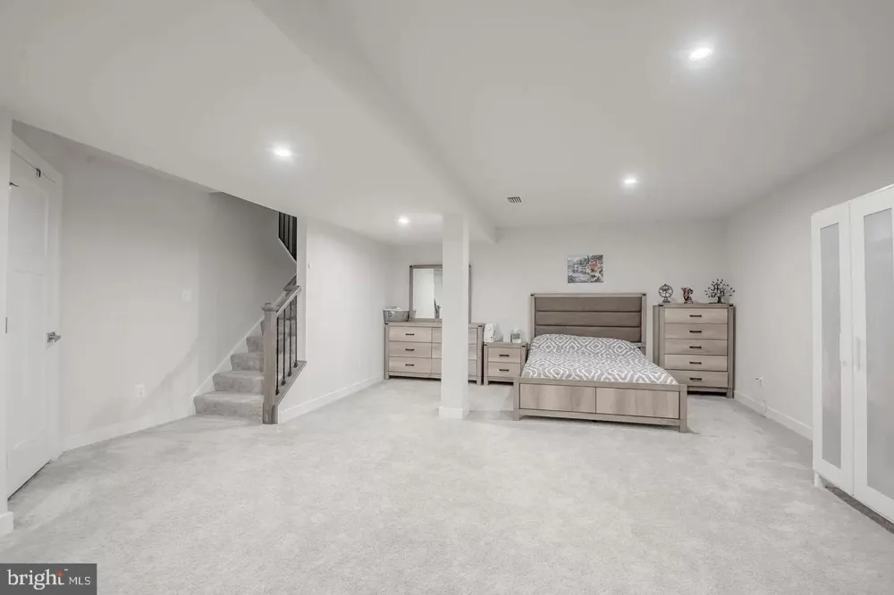 219 FELIX DRIVE Newark, DE 19713