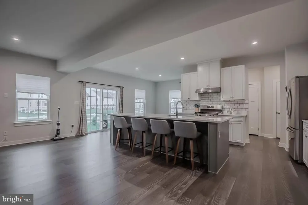 219 FELIX DRIVE Newark, DE 19713