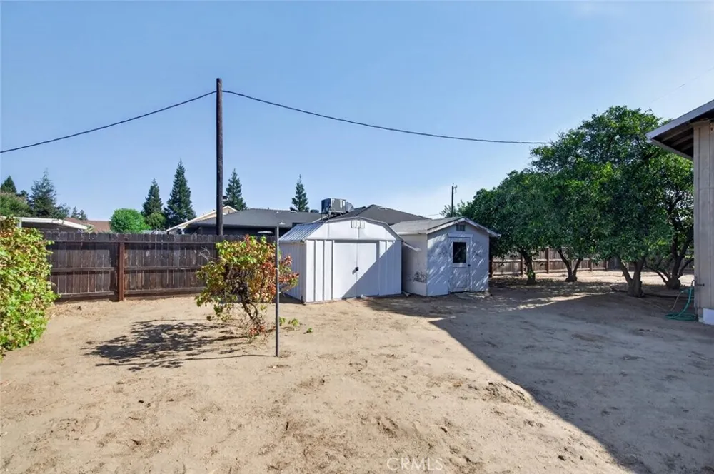 75 W Sierra Clovis, CA 93612