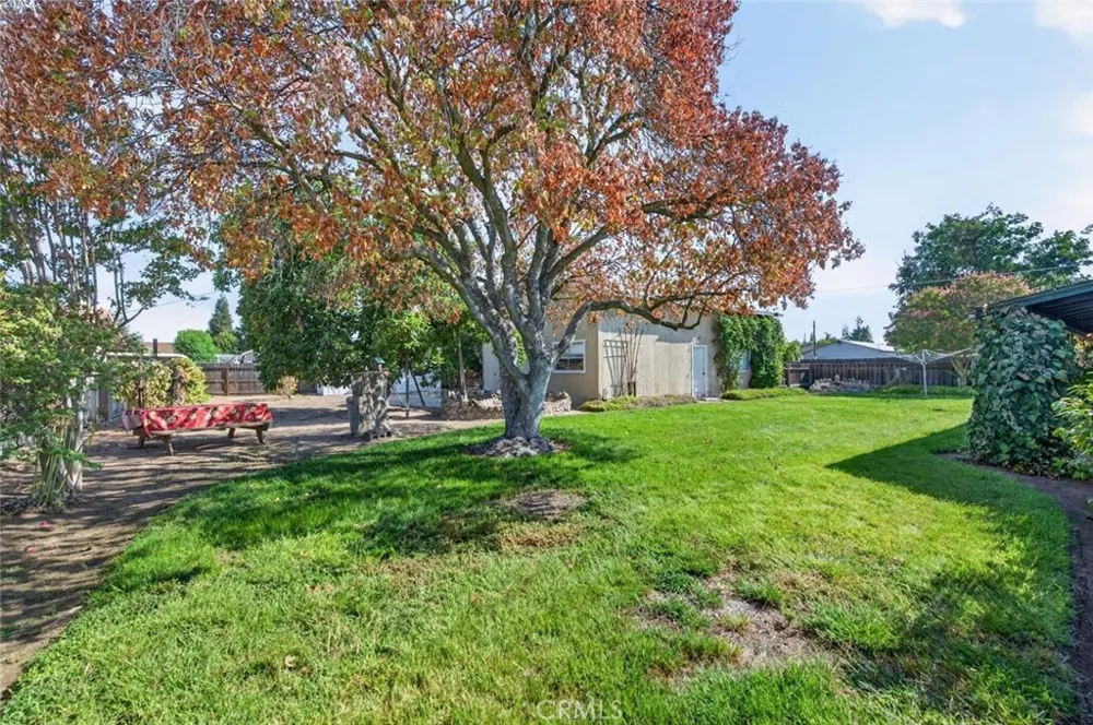 75 W Sierra Clovis, CA 93612