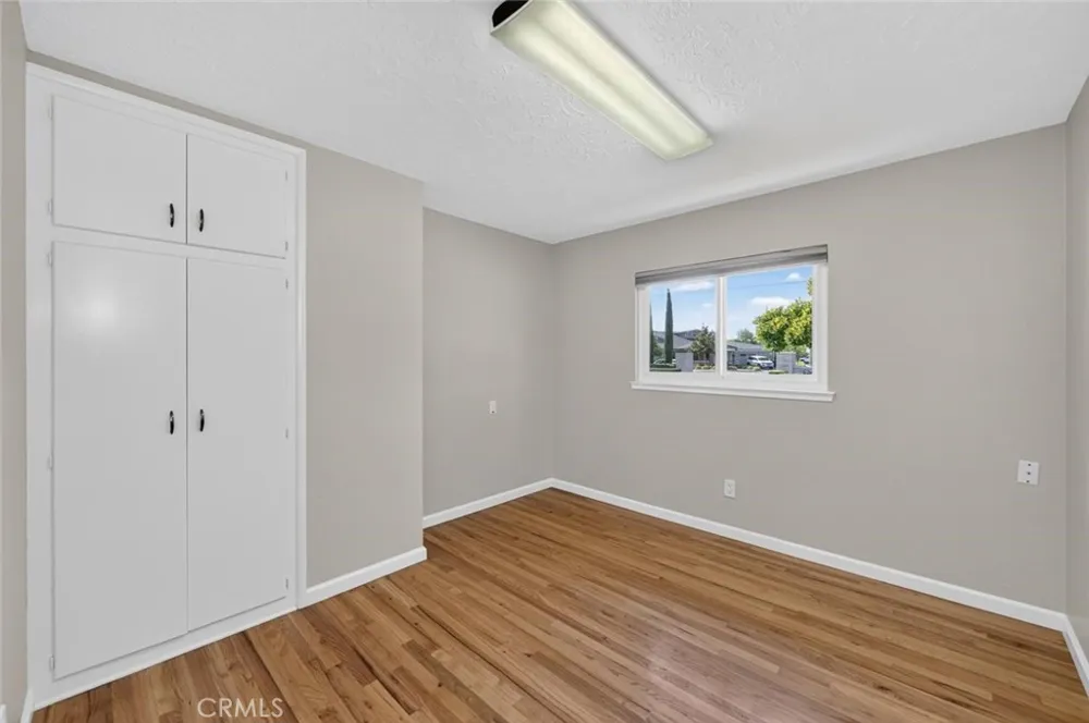 75 W Sierra Clovis, CA 93612