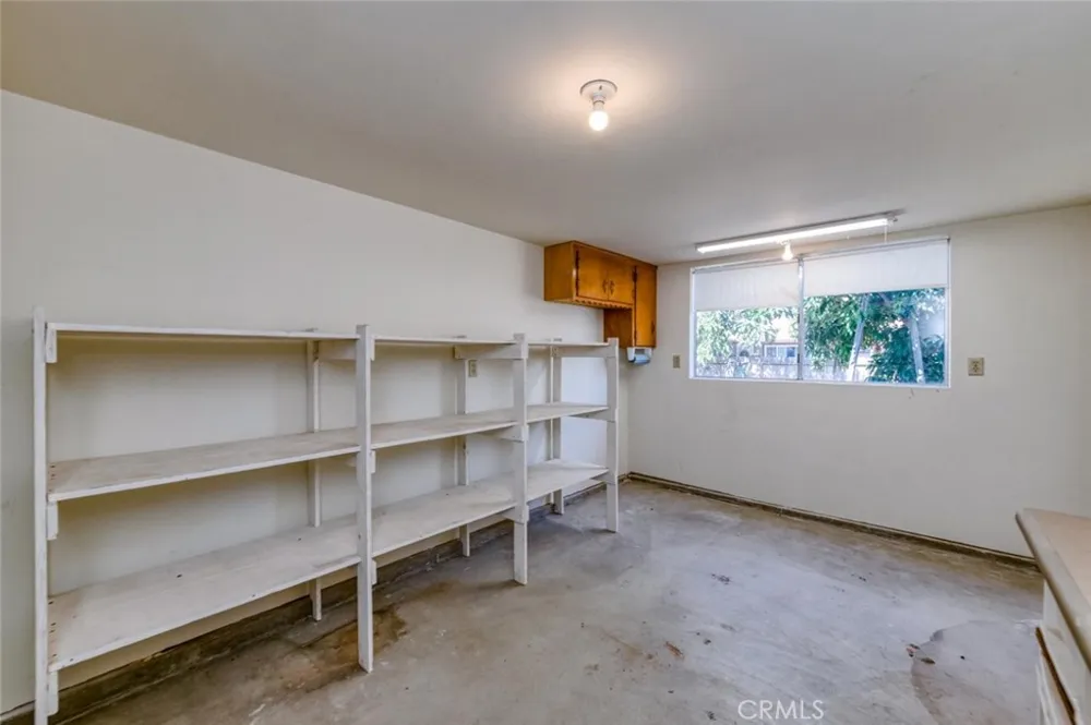 75 W Sierra Clovis, CA 93612