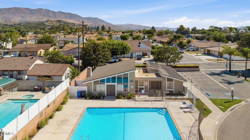 31 Bahia Circle Santa Paula, CA 93060