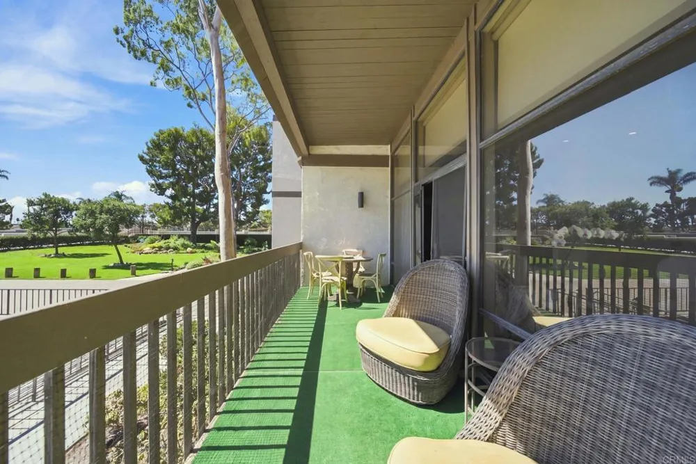 9126 Marina Pacifica Drive Long Beach, CA 90803