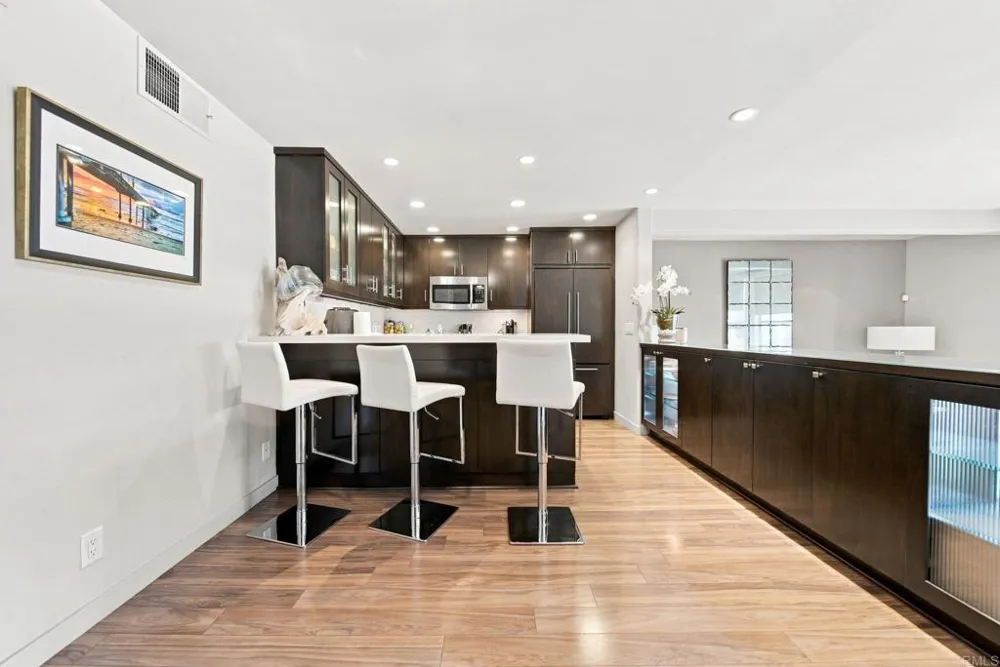 9126 Marina Pacifica Drive Long Beach, CA 90803
