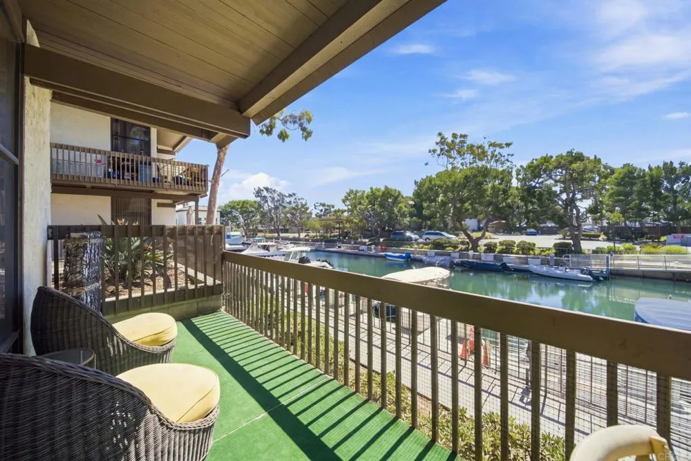 9126 Marina Pacifica Drive Long Beach, CA 90803