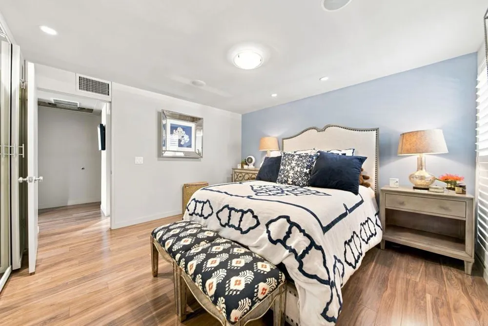 9126 Marina Pacifica Drive Long Beach, CA 90803