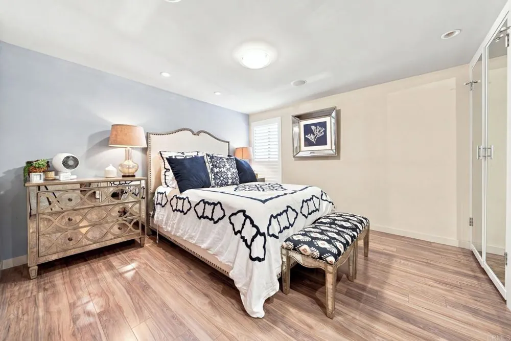 9126 Marina Pacifica Drive Long Beach, CA 90803
