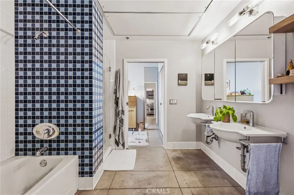 835 Locust #524 Long Beach, CA 90813
