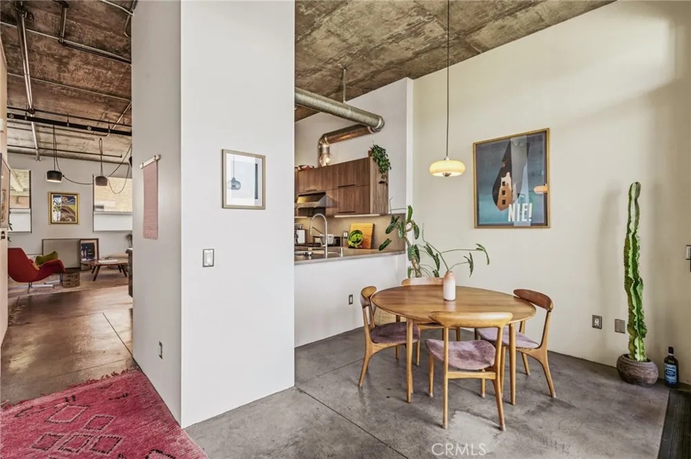 835 Locust #524 Long Beach, CA 90813